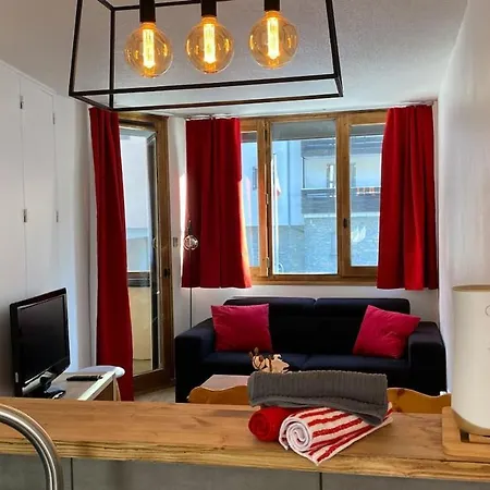 Chamois De Chamonix, Confortable 2 Pieces, Balcon, Parking Gratuit シャモニー