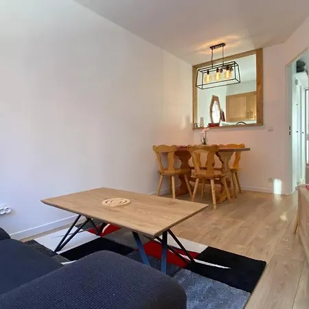 Chamois De Chamonix, Confortable 2 Pieces, Balcon, Parking Gratuit アパート