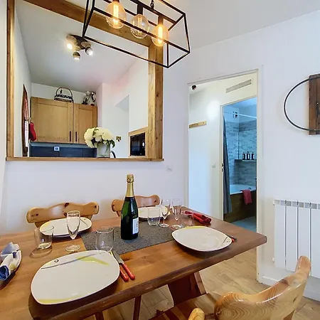 Appartement Chamois De Chamonix, Confortable 2 Pieces, Balcon, Parking Gratuit
